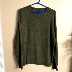 Men’s green size large J crew crew neck